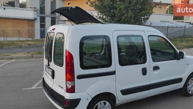 Белый Рено Кенгу, объемом двигателя 1.2 л и пробегом 187 тыс. км за 4803 $, фото 47 на Automoto.ua