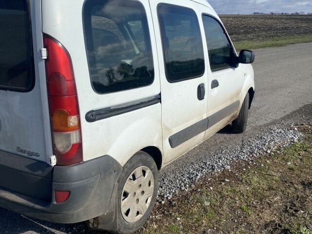 Рено Кенгу 2006 в Павлограде на Automoto.ua Белый Рено Кенгу, объемом двигателя 1.5 л и пробегом 400 тыс. км за 2700 $, фото 7 на Automoto.ua