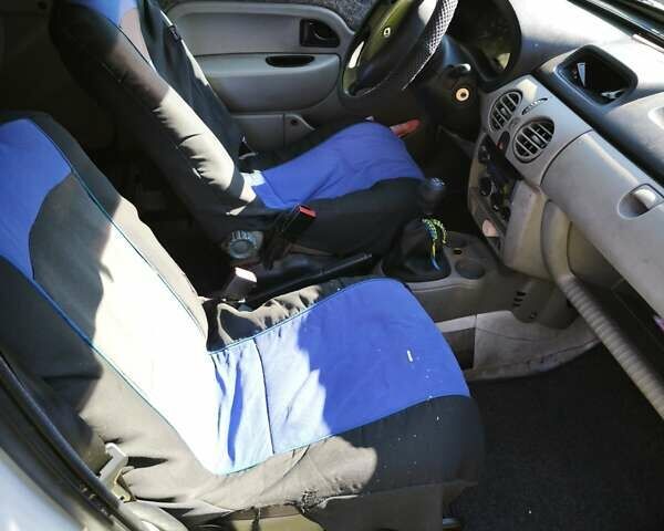 Білий Рено Кєнгу, об'ємом двигуна 1.46 л та пробігом 351 тис. км за 4000 $, фото 5 на Automoto.ua