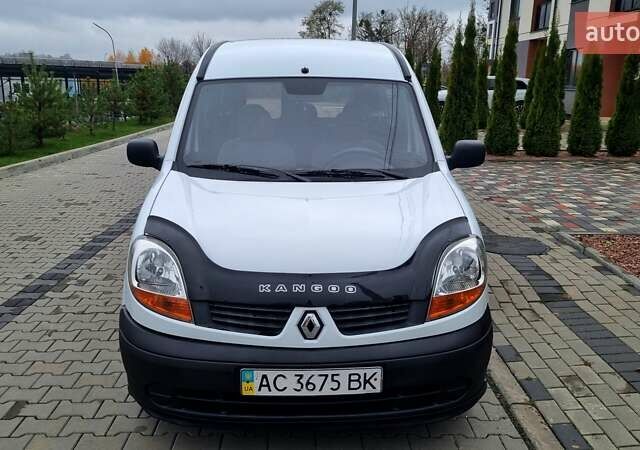 Білий Рено Кєнгу, об'ємом двигуна 1.46 л та пробігом 321 тис. км за 3550 $, фото 1 на Automoto.ua