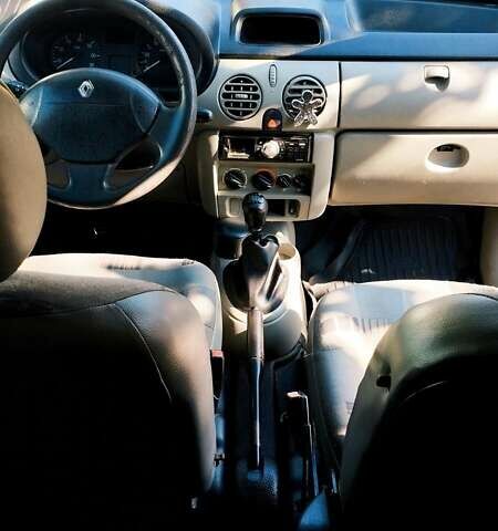 Белый Рено Кенгу, объемом двигателя 1.46 л и пробегом 210 тыс. км за 2800 $, фото 11 на Automoto.ua