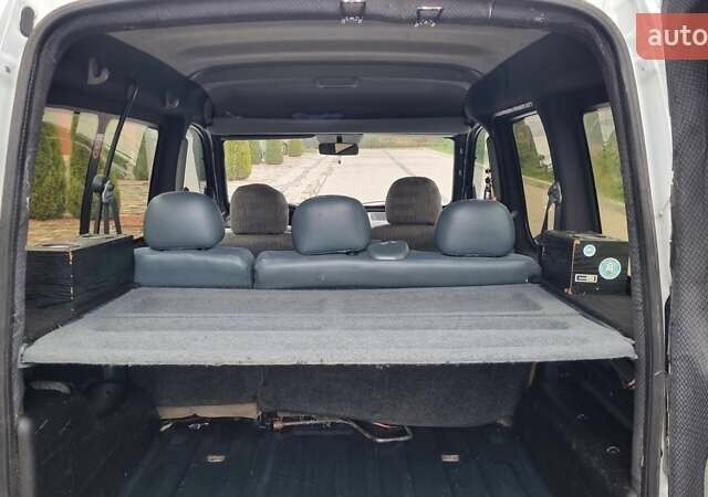 Білий Рено Кєнгу, об'ємом двигуна 1.46 л та пробігом 321 тис. км за 3550 $, фото 13 на Automoto.ua