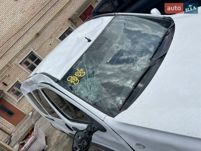 Білий Рено Кєнгу, об'ємом двигуна 1.46 л та пробігом 400 тис. км за 2500 $, фото 5 на Automoto.ua