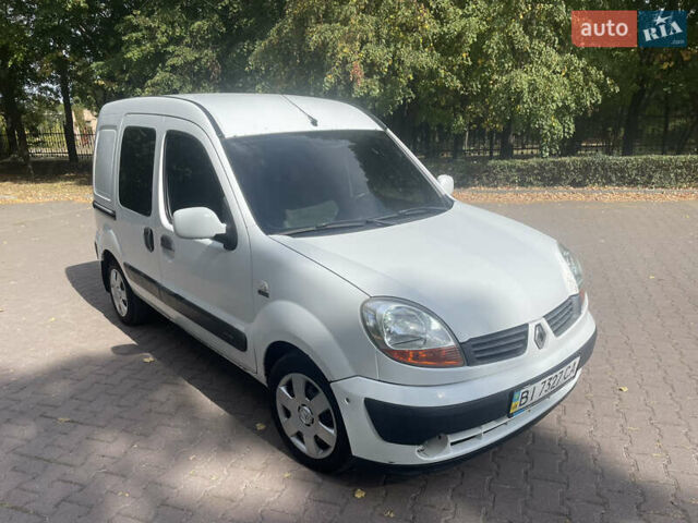 Белый Рено Кенгу, объемом двигателя 1.46 л и пробегом 260 тыс. км за 4199 $, фото 2 на Automoto.ua