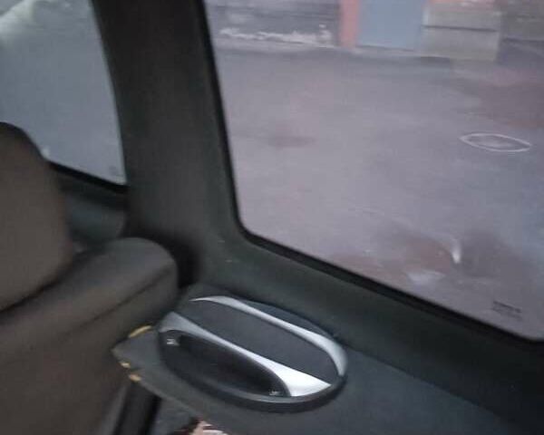 Белый Рено Кенгу, объемом двигателя 1.5 л и пробегом 323 тыс. км за 5200 $, фото 20 на Automoto.ua