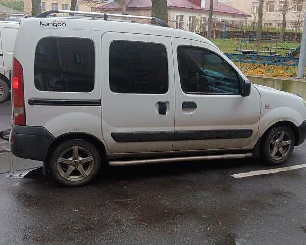 Белый Рено Кенгу, объемом двигателя 1.5 л и пробегом 323 тыс. км за 5200 $, фото 27 на Automoto.ua