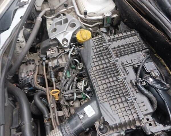 Белый Рено Кенгу, объемом двигателя 1.5 л и пробегом 323 тыс. км за 5200 $, фото 8 на Automoto.ua