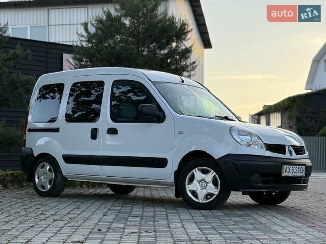 Белый Рено Кенгу, объемом двигателя 1.4 л и пробегом 264 тыс. км за 2999 $, фото 8 на Automoto.ua