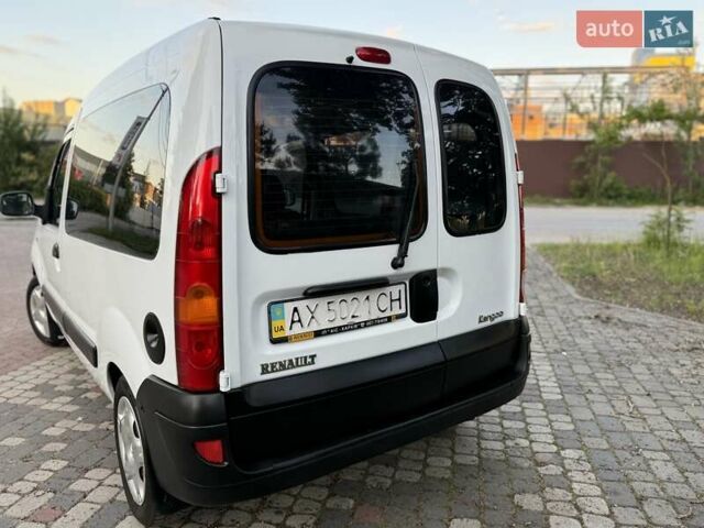 Белый Рено Кенгу, объемом двигателя 1.4 л и пробегом 264 тыс. км за 2999 $, фото 34 на Automoto.ua