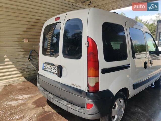 Белый Рено Кенгу, объемом двигателя 1.46 л и пробегом 360 тыс. км за 3300 $, фото 5 на Automoto.ua