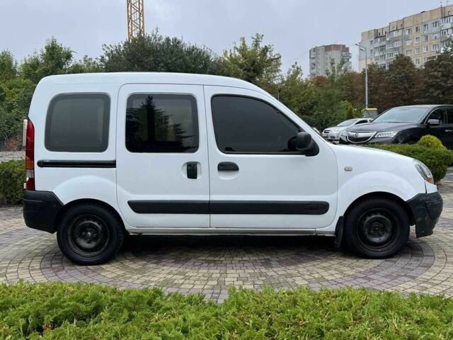 Белый Рено Кенгу, объемом двигателя 1.5 л и пробегом 240 тыс. км за 2800 $, фото 7 на Automoto.ua