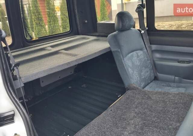 Білий Рено Кєнгу, об'ємом двигуна 1.46 л та пробігом 321 тис. км за 3550 $, фото 22 на Automoto.ua