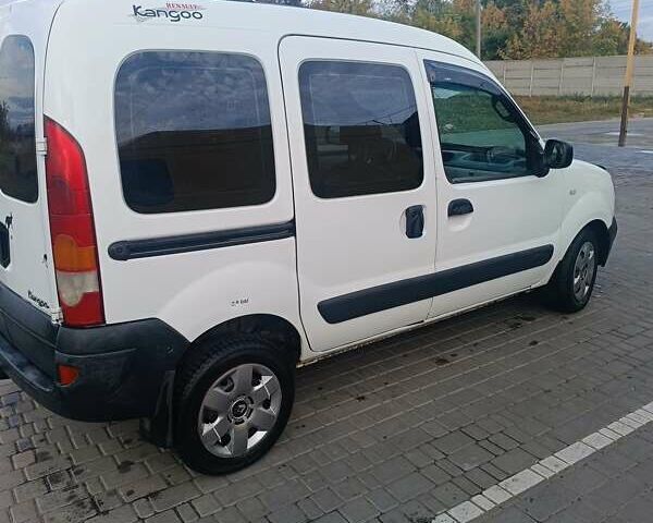 Белый Рено Кенгу, объемом двигателя 1.46 л и пробегом 260 тыс. км за 4100 $, фото 1 на Automoto.ua