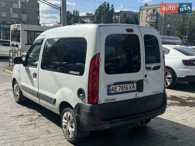 Белый Рено Кенгу, объемом двигателя 1.5 л и пробегом 275 тыс. км за 3999 $, фото 9 на Automoto.ua