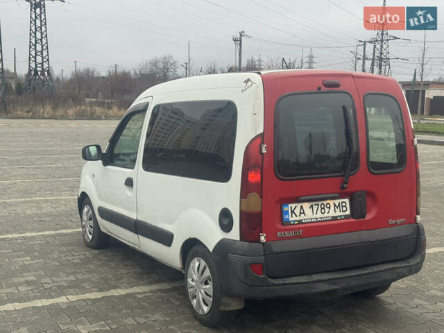 Белый Рено Кенгу, объемом двигателя 1.46 л и пробегом 330 тыс. км за 2300 $, фото 3 на Automoto.ua