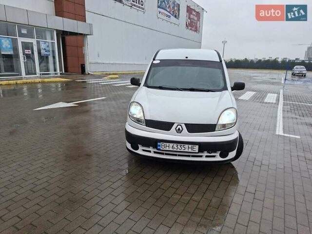 Білий Рено Кєнгу, об'ємом двигуна 1.5 л та пробігом 240 тис. км за 3200 $, фото 1 на Automoto.ua