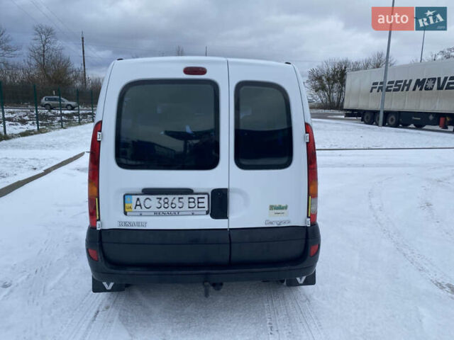 Белый Рено Кенгу, объемом двигателя 1.5 л и пробегом 300 тыс. км за 4800 $, фото 6 на Automoto.ua