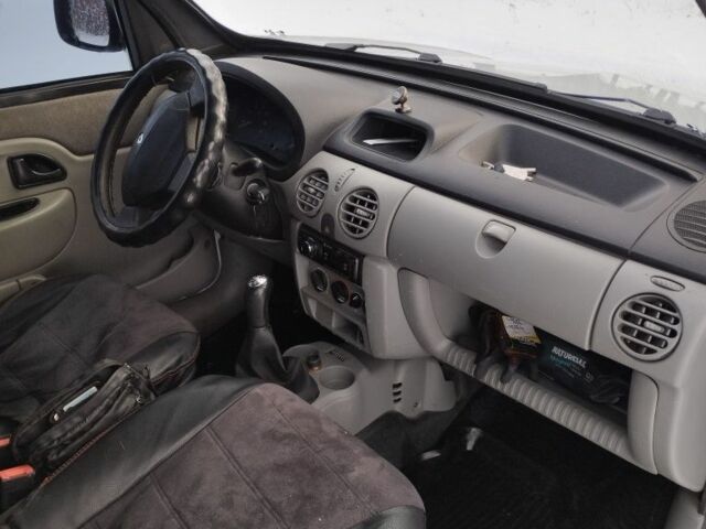 Білий Рено Кєнгу, об'ємом двигуна 1.5 л та пробігом 270 тис. км за 3500 $, фото 13 на Automoto.ua