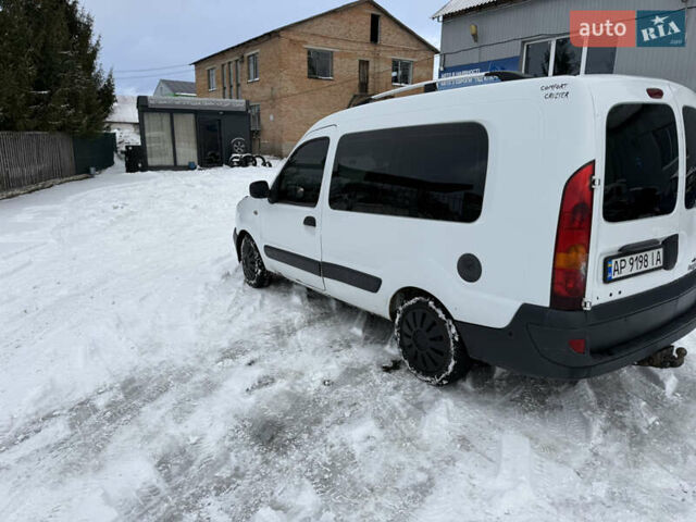 Белый Рено Кенгу, объемом двигателя 1.46 л и пробегом 330 тыс. км за 3750 $, фото 6 на Automoto.ua