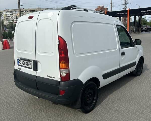 Белый Рено Кенгу, объемом двигателя 1.39 л и пробегом 363 тыс. км за 3600 $, фото 6 на Automoto.ua