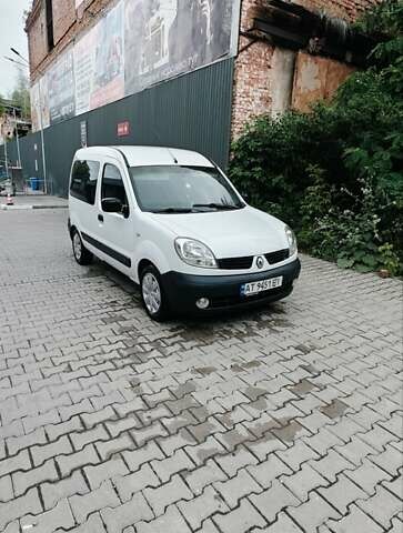 Білий Рено Кєнгу, об'ємом двигуна 1.46 л та пробігом 297 тис. км за 4200 $, фото 8 на Automoto.ua