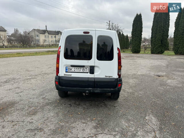 Белый Рено Кенгу, объемом двигателя 1.5 л и пробегом 261 тыс. км за 2950 $, фото 4 на Automoto.ua