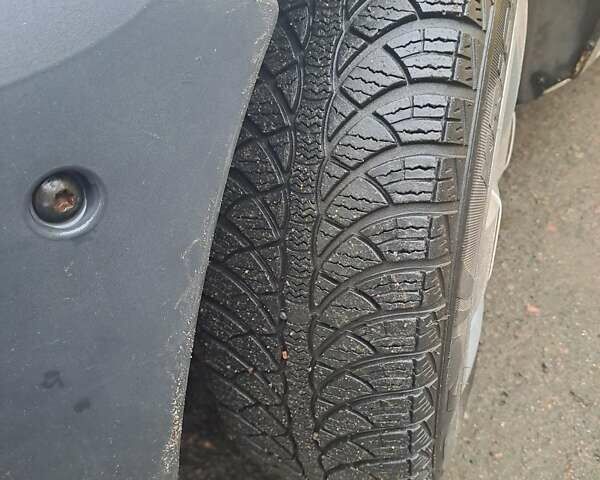 Белый Рено Кенгу, объемом двигателя 1.5 л и пробегом 217 тыс. км за 4000 $, фото 11 на Automoto.ua