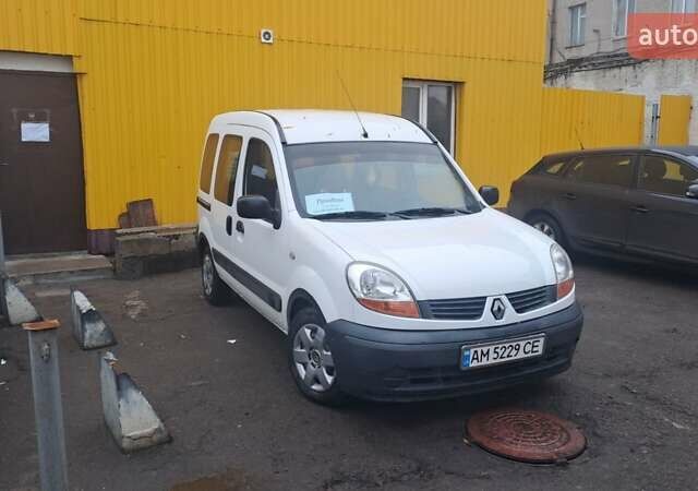 Белый Рено Кенгу, объемом двигателя 1.5 л и пробегом 217 тыс. км за 4000 $, фото 1 на Automoto.ua