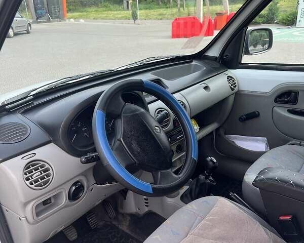 Белый Рено Кенгу, объемом двигателя 1.39 л и пробегом 360 тыс. км за 4100 $, фото 9 на Automoto.ua