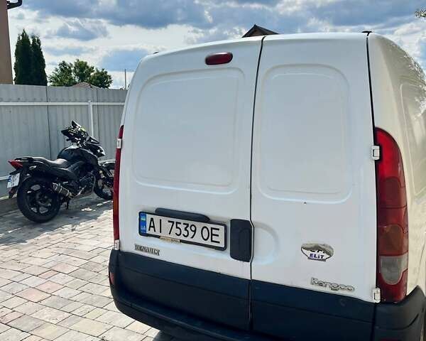 Білий Рено Кєнгу, об'ємом двигуна 1.6 л та пробігом 130 тис. км за 2400 $, фото 2 на Automoto.ua
