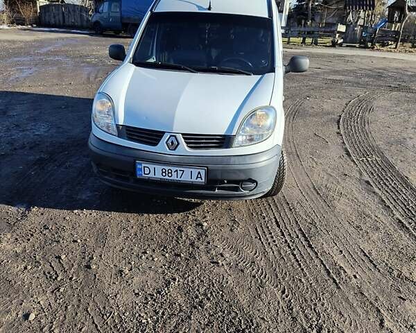 Белый Рено Кенгу, объемом двигателя 1.5 л и пробегом 330 тыс. км за 4100 $, фото 4 на Automoto.ua