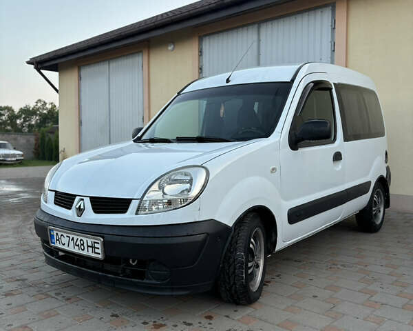 Білий Рено Кєнгу, об'ємом двигуна 1.46 л та пробігом 310 тис. км за 3550 $, фото 1 на Automoto.ua