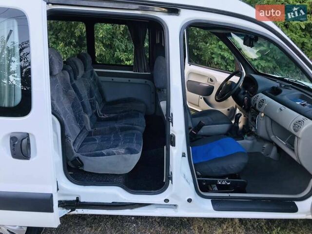 Белый Рено Кенгу, объемом двигателя 1.5 л и пробегом 410 тыс. км за 4500 $, фото 4 на Automoto.ua