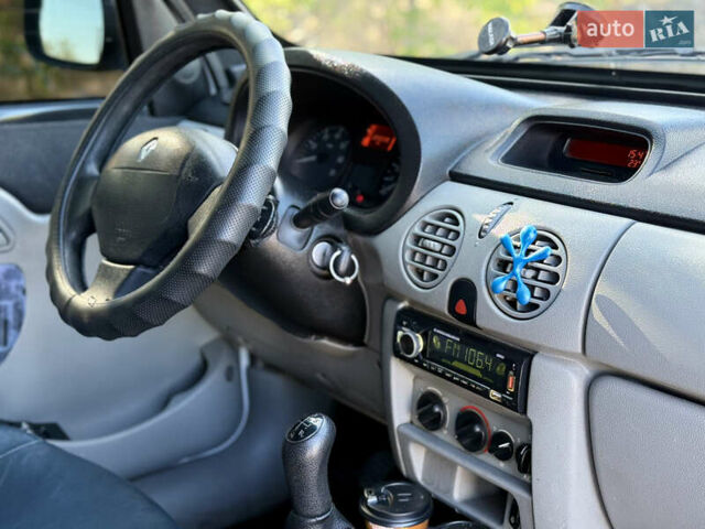 Білий Рено Кєнгу, об'ємом двигуна 1.46 л та пробігом 233 тис. км за 4399 $, фото 16 на Automoto.ua