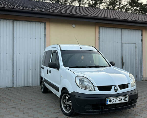 Білий Рено Кєнгу, об'ємом двигуна 1.46 л та пробігом 310 тис. км за 3550 $, фото 2 на Automoto.ua