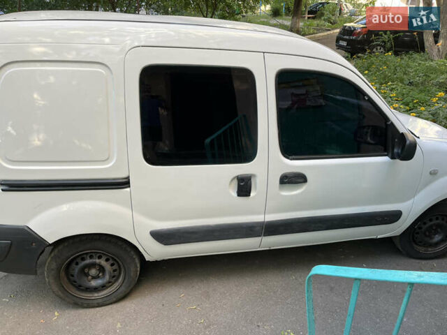 Белый Рено Кенгу, объемом двигателя 1.46 л и пробегом 3 тыс. км за 2999 $, фото 1 на Automoto.ua