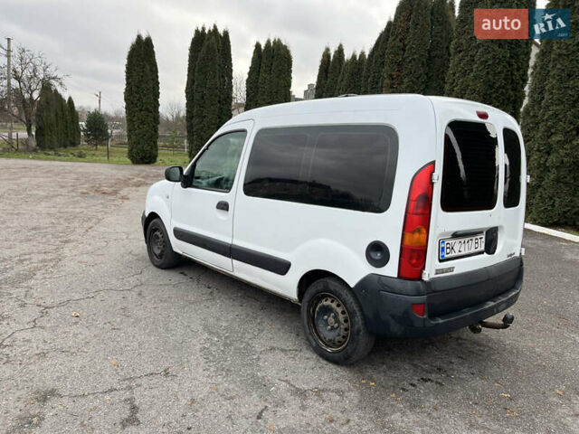 Белый Рено Кенгу, объемом двигателя 1.5 л и пробегом 261 тыс. км за 2950 $, фото 5 на Automoto.ua