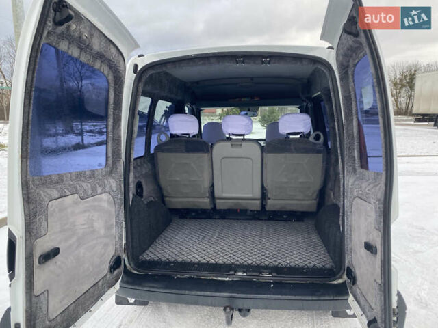 Белый Рено Кенгу, объемом двигателя 1.5 л и пробегом 300 тыс. км за 4800 $, фото 13 на Automoto.ua