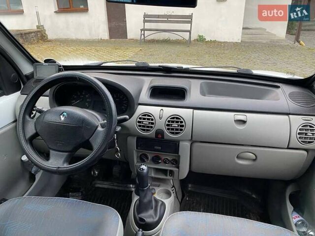 Білий Рено Кєнгу, об'ємом двигуна 1.5 л та пробігом 220 тис. км за 4000 $, фото 1 на Automoto.ua