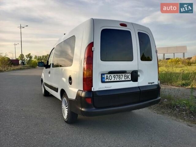 Белый Рено Кенгу, объемом двигателя 1.46 л и пробегом 214 тыс. км за 4450 $, фото 15 на Automoto.ua