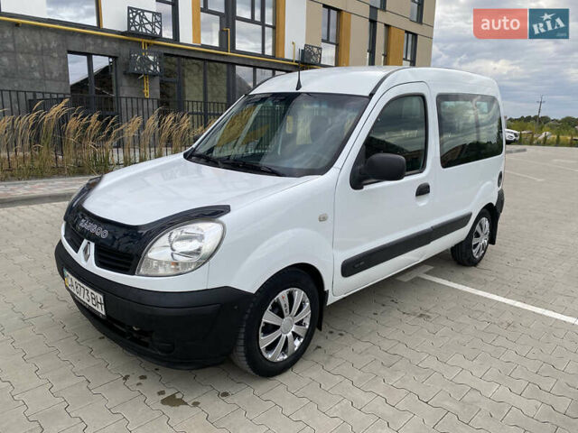 Білий Рено Кєнгу, об'ємом двигуна 1.5 л та пробігом 280 тис. км за 4300 $, фото 1 на Automoto.ua