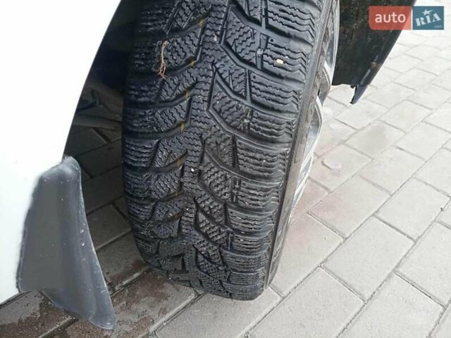 Белый Рено Кенгу, объемом двигателя 1.46 л и пробегом 230 тыс. км за 4100 $, фото 6 на Automoto.ua