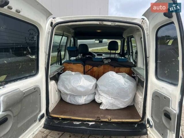 Белый Рено Кенгу, объемом двигателя 1.15 л и пробегом 262 тыс. км за 3550 $, фото 9 на Automoto.ua