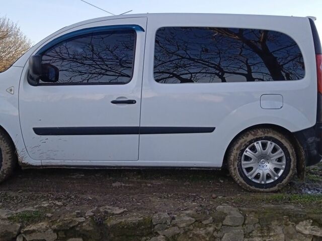 Білий Рено Кєнгу, об'ємом двигуна 1.5 л та пробігом 390 тис. км за 5800 $, фото 3 на Automoto.ua