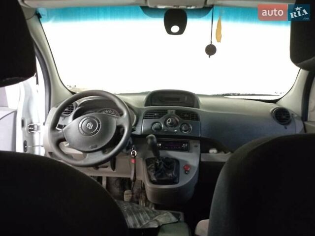 Білий Рено Кєнгу, об'ємом двигуна 1.5 л та пробігом 155 тис. км за 5200 $, фото 1 на Automoto.ua