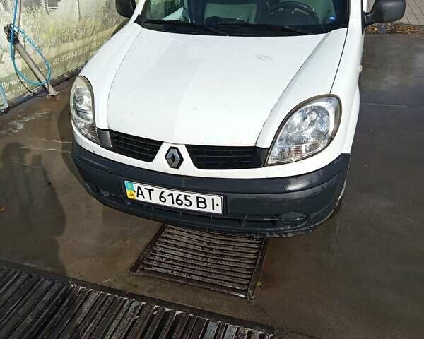 Рено Кенгу 2008 в Рогатине на Automoto.ua Белый Рено Кенгу, объемом двигателя 1.5 л и пробегом 280 тыс. км за 4150 $, фото 2 на Automoto.ua
