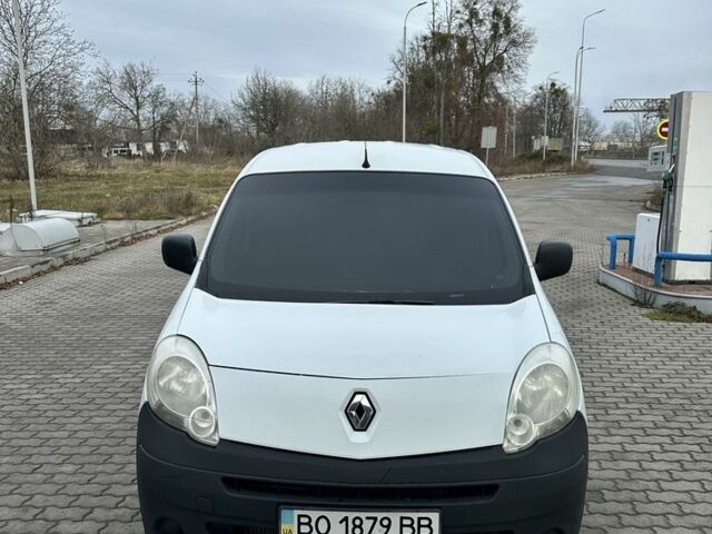 Белый Рено Кенгу, объемом двигателя 1.5 л и пробегом 270 тыс. км за 3550 $, фото 2 на Automoto.ua