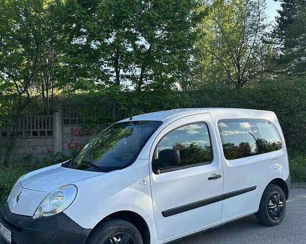 Белый Рено Кенгу, объемом двигателя 1.46 л и пробегом 236 тыс. км за 5200 $, фото 9 на Automoto.ua