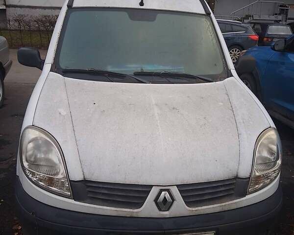 Білий Рено Кєнгу, об'ємом двигуна 1.4 л та пробігом 200 тис. км за 4100 $, фото 2 на Automoto.ua
