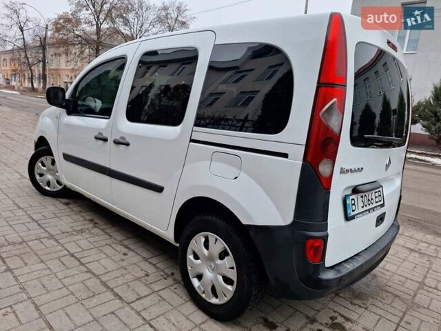 Белый Рено Кенгу, объемом двигателя 1.5 л и пробегом 375 тыс. км за 8000 $, фото 3 на Automoto.ua